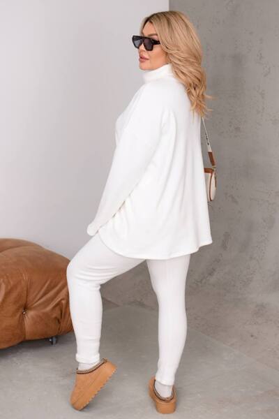 Костюм з ангори "Віолетта" білий