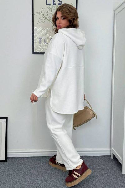 Теплий костюм "Бегонія" молочний