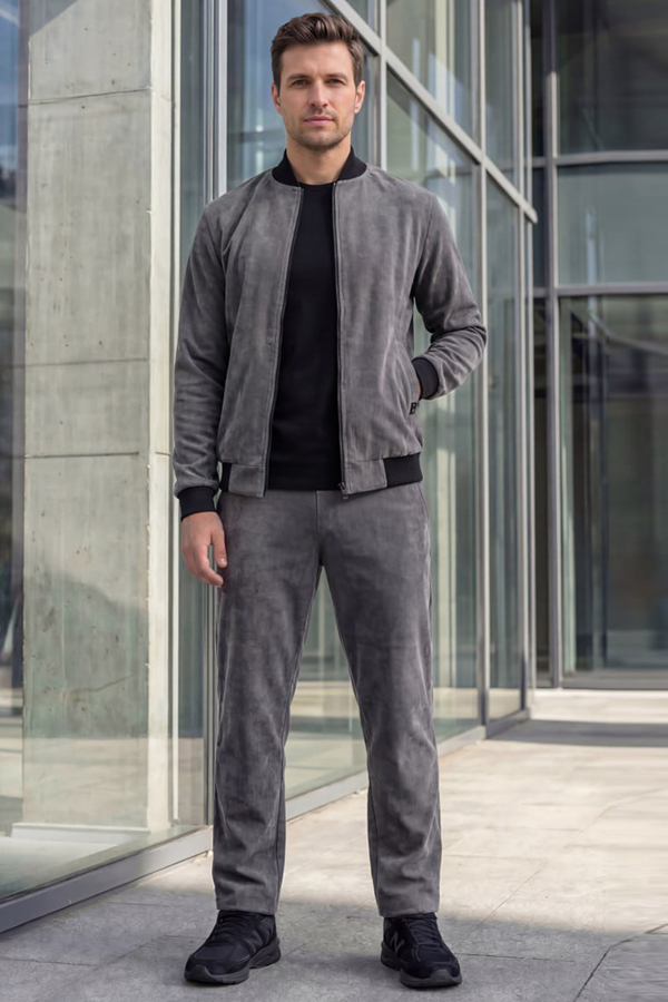 Чоловічий костюм "Тріумф" сірий