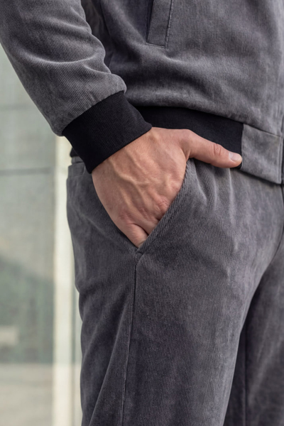 Чоловічий костюм "Тріумф" сірий