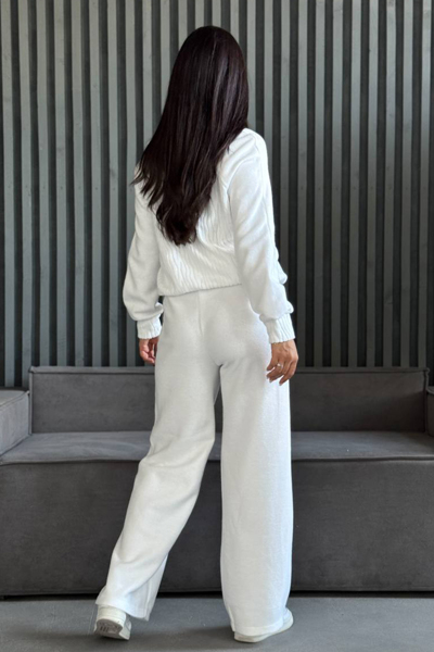 Теплий костюм "Молнія" молочний Теплий костюм "Молнія" молочний