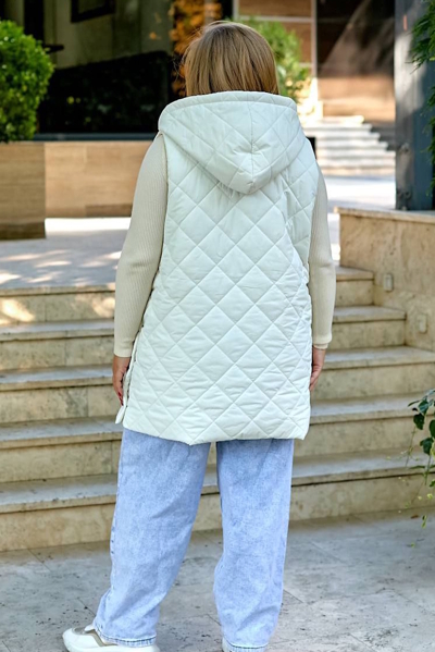 Жилет "Саманта" молоко