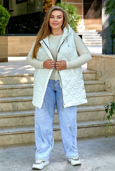 Жилет "Саманта" молоко