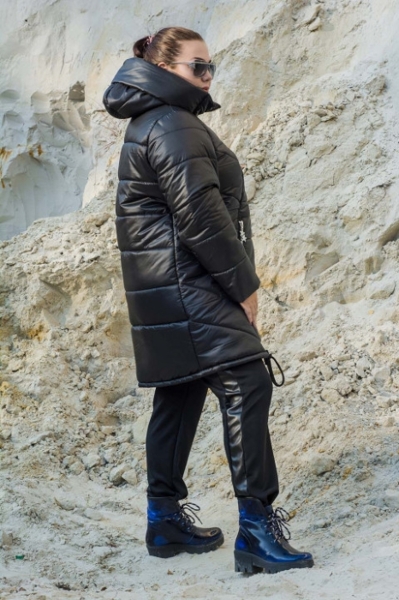 Зимова куртка великих розмірів "Ліола" чорна