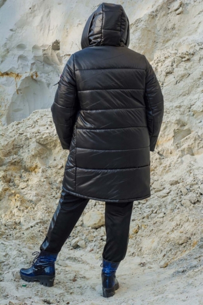 Зимова куртка великих розмірів "Ліола" чорна