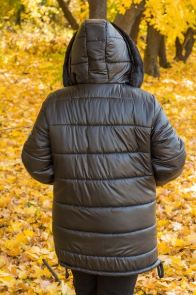 Зимова куртка великих розмірів "Сніжана" чорна