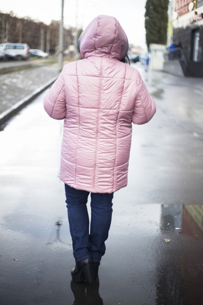 Зимова куртка великих розмірів "Таяна" пудра